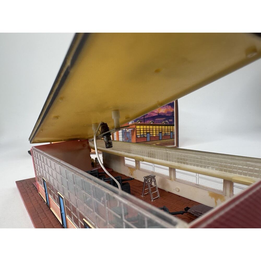 TYCO HO Scale Lighted Factory Accessory Building Model #940 - Picture 9 of 13